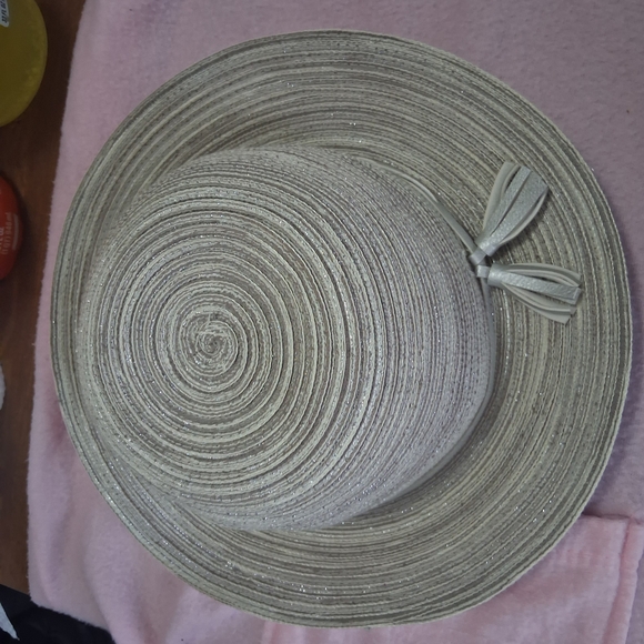 august hat company Accessories - Woven Straw Sun Hat with Bow Detail - Light Beige